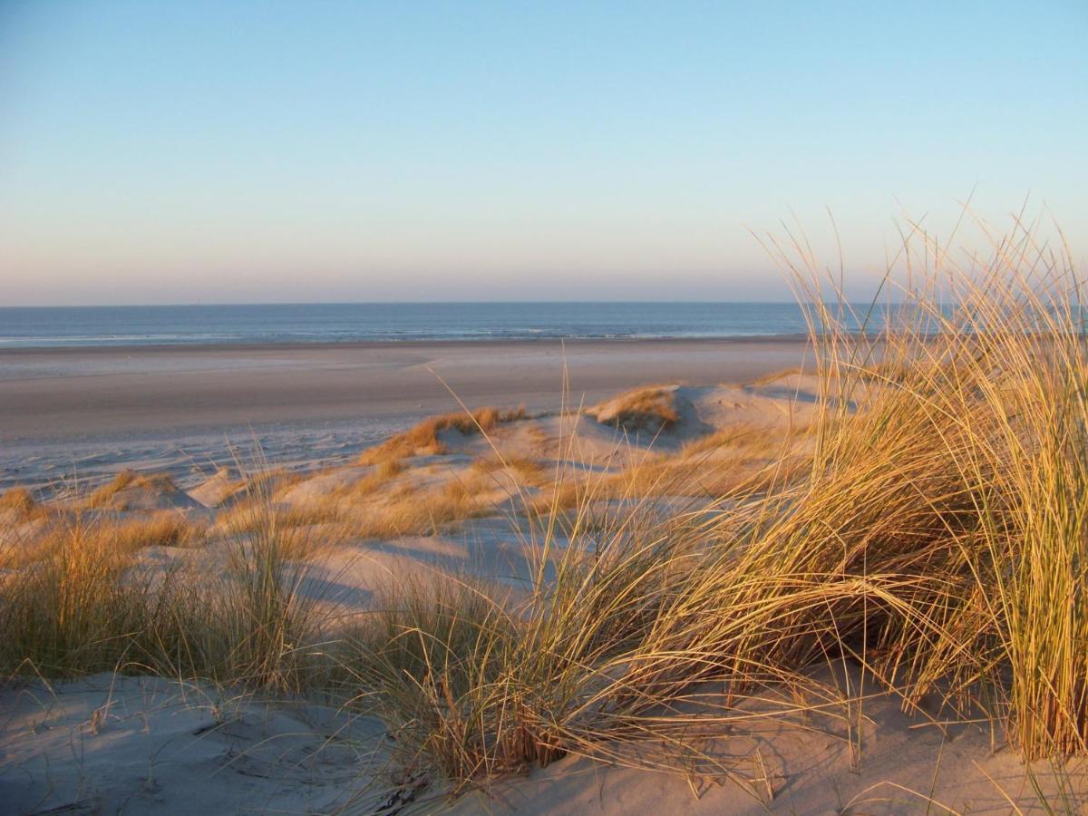 Donia Huys Hotel Vlieland Bagian luar foto